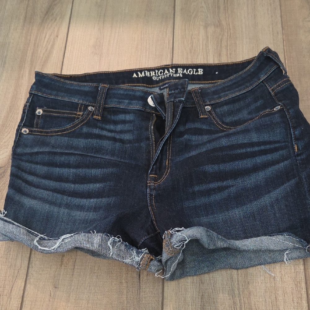 American Eagle High Rise Shortie